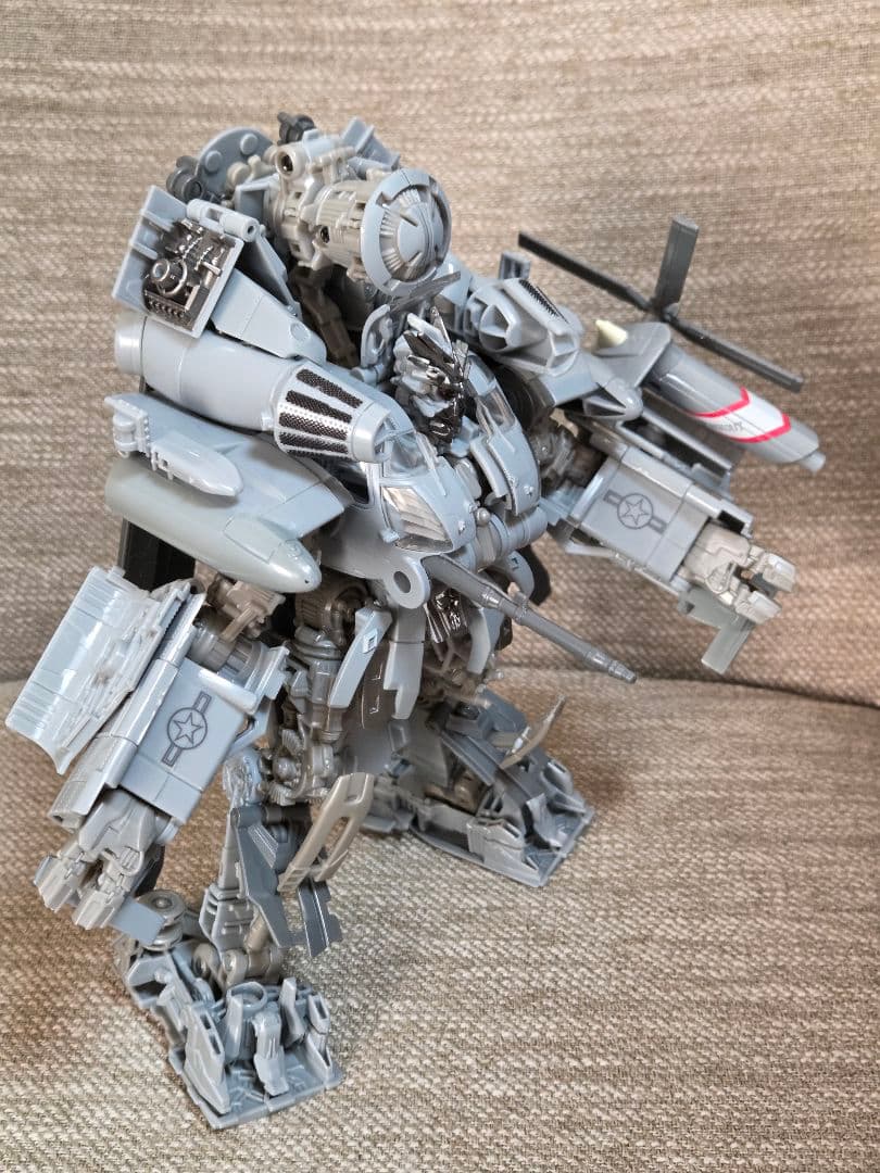 【開封品】 SS-08 ブラックアウト トランスフォーマー スタジオシリーズ
