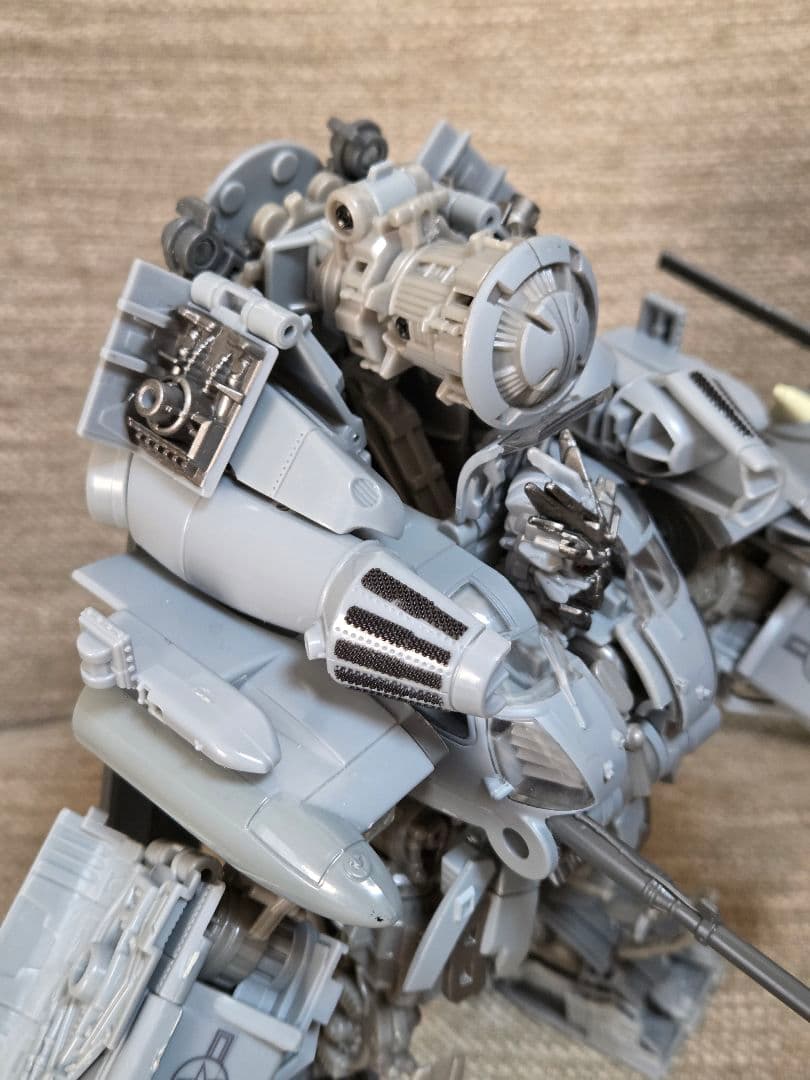 【開封品】 SS-08 ブラックアウト トランスフォーマー スタジオシリーズ