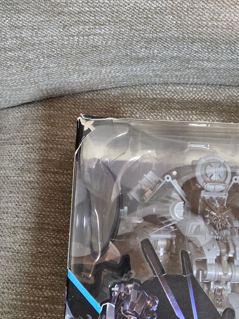 【開封品】 SS-08 ブラックアウト トランスフォーマー スタジオシリーズ