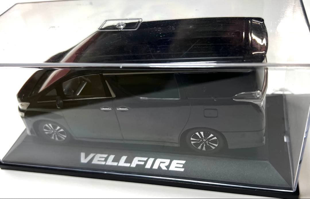 VELLFIRE ミニカー 1/43 黒色