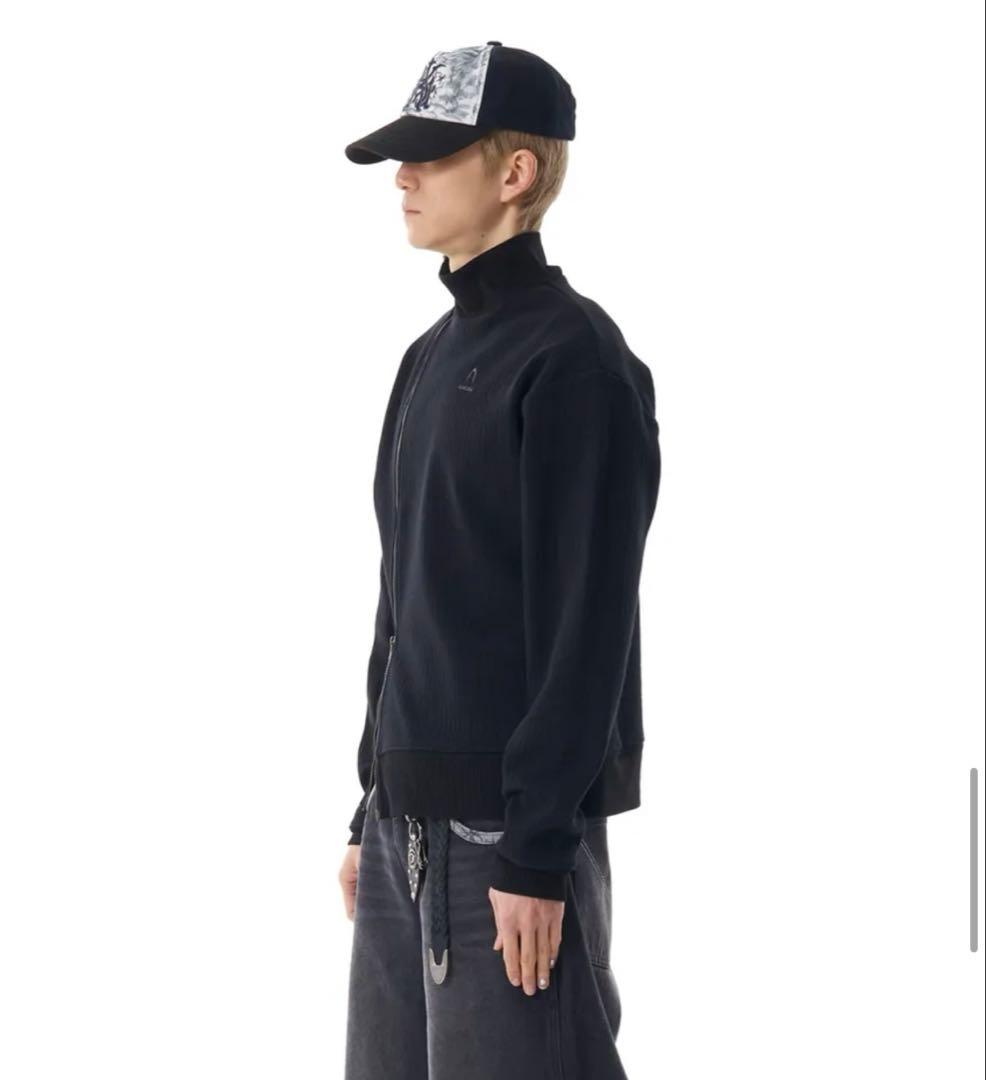 完売品 AAKAM Side Neck Zip-Up Knit (Black)