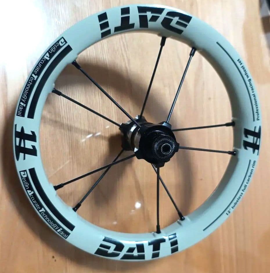 DATI S11カーボンホイール グレー