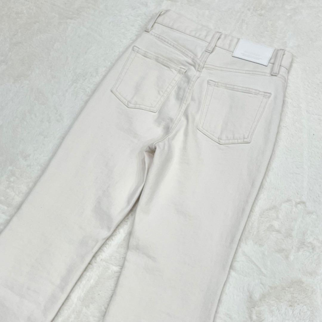極美品　MOUSSY MVS WHT FLARE W25 マウジー　フレア