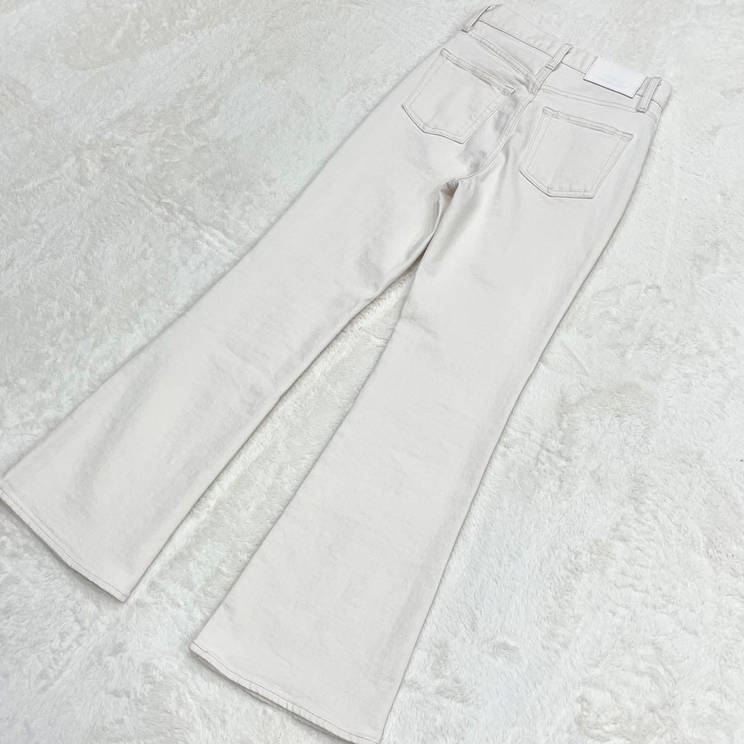 極美品　MOUSSY MVS WHT FLARE W25 マウジー　フレア