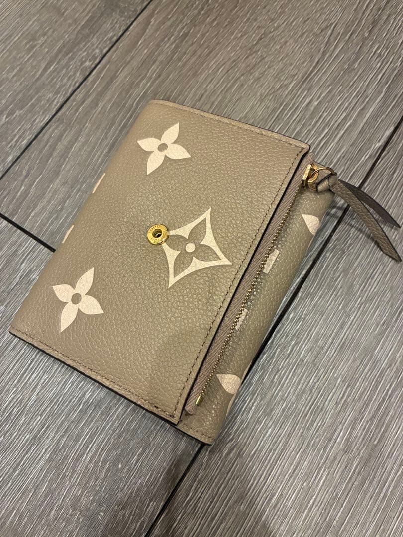 Louis Vuitton ポルトフォイユ ヴィクトリーヌ