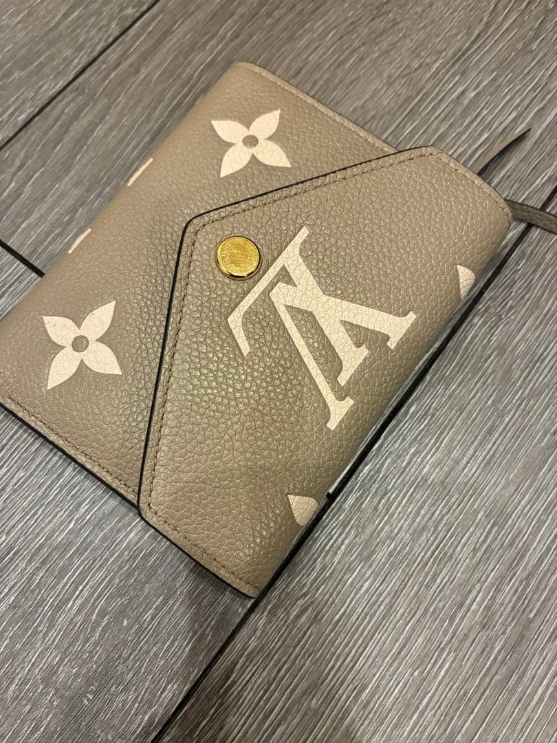 Louis Vuitton ポルトフォイユ ヴィクトリーヌ
