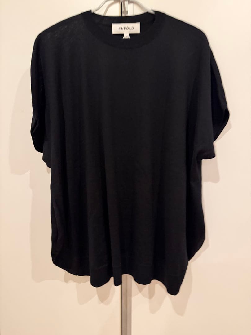 エンフォルド　ENFOLD CURVE PULLOVER