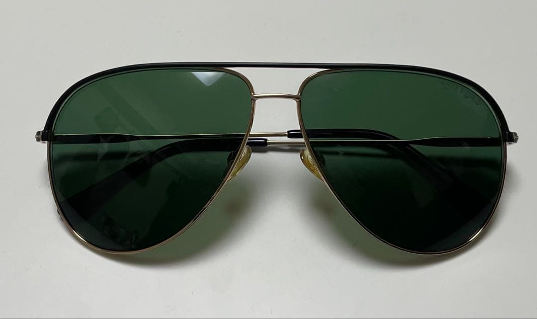 【美品】TOM FORD サングラスERIN TF0466 05N