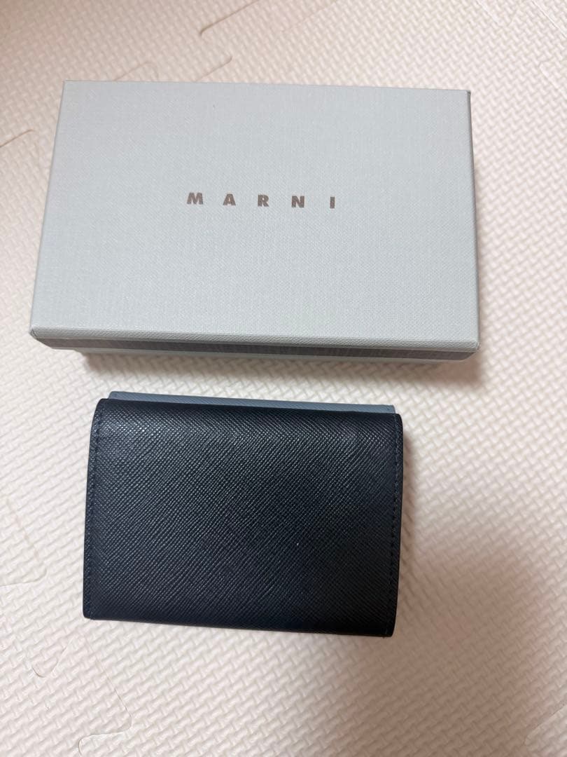 【MARUNI】三つ折り財布 グレー ピンク
