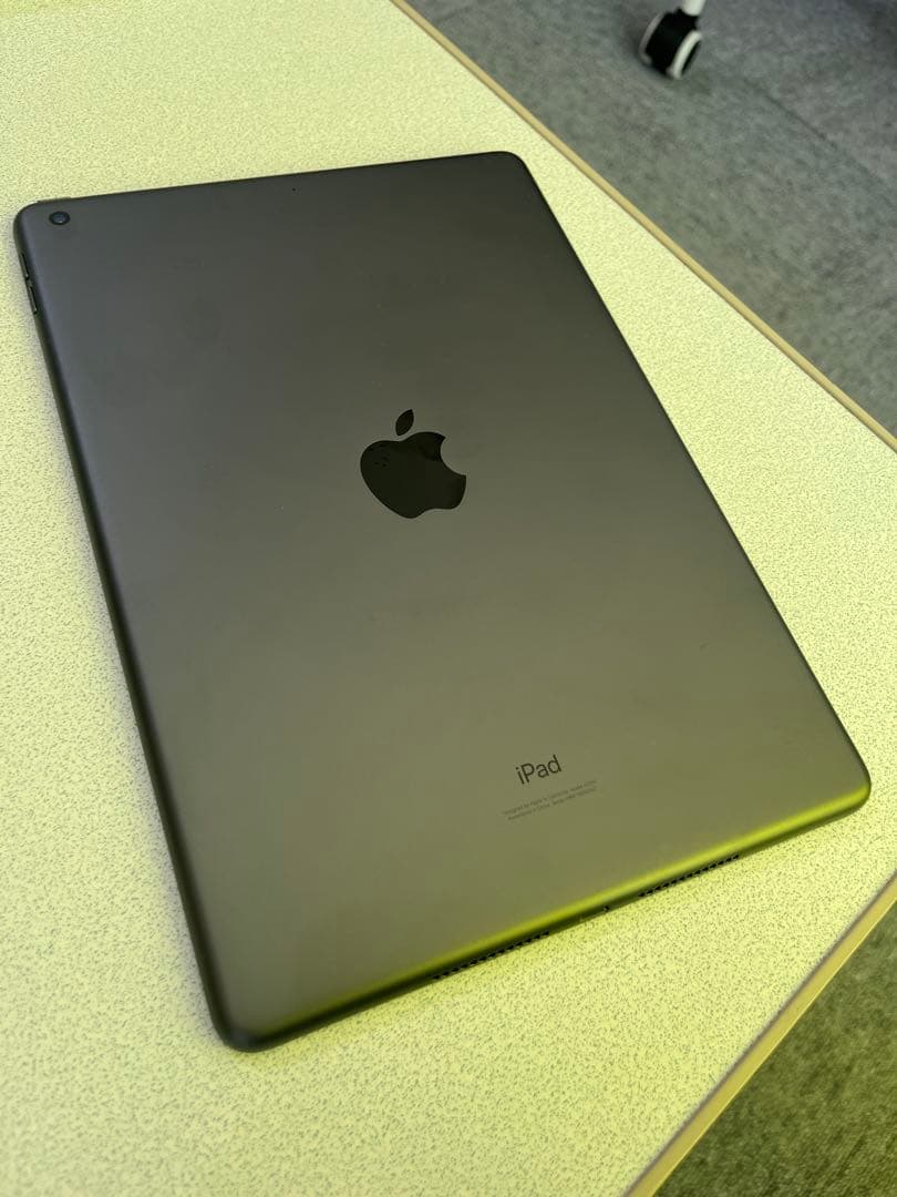 [バッテリー良好] iPad 第8世代 32GB WiFiモデル　ブラック