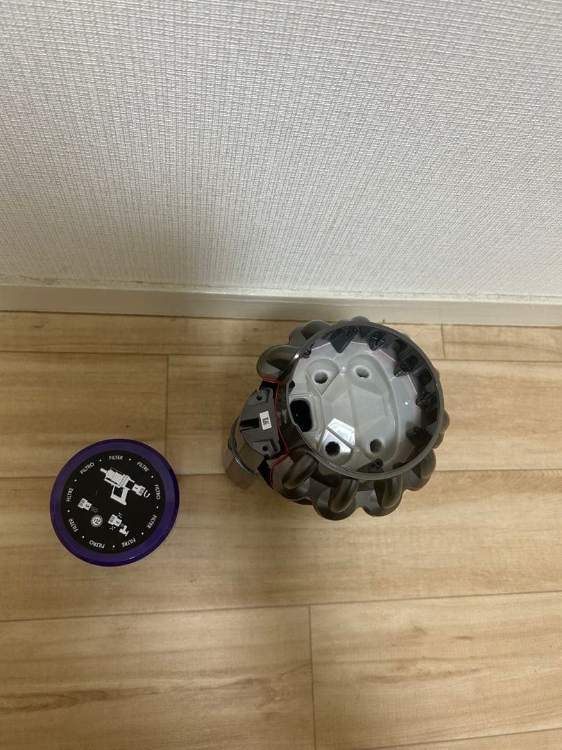 故障している Dyson V10