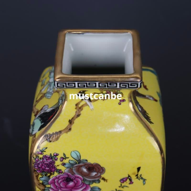 清乾隆蒔金琺瑯彩花鳥紋黄四方賞瓶 景徳鎮 陶磁器 装飾品 現代工芸品美術品 置物