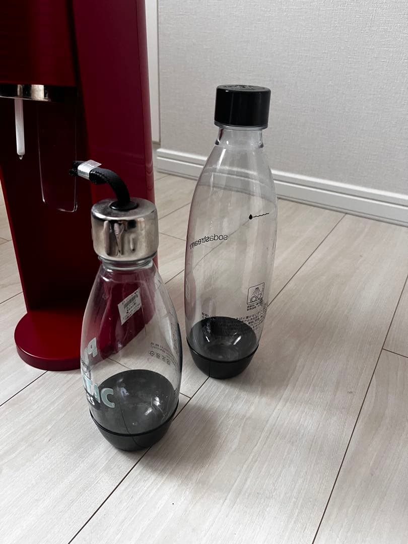 SodaStream Terra 赤色 炭酸水メーカー ボトル2本