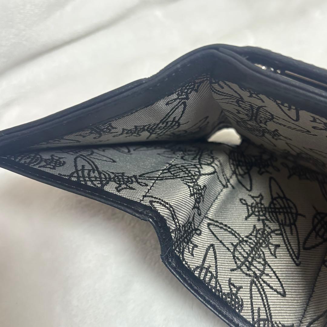 【Vivienne Westwood】三つ折り財布 エンボス加工×ブラック