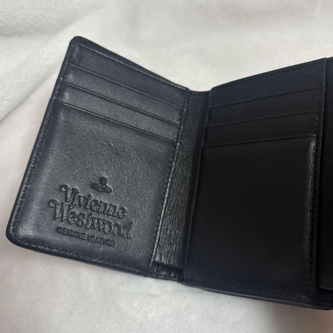 【Vivienne Westwood】三つ折り財布 エンボス加工×ブラック