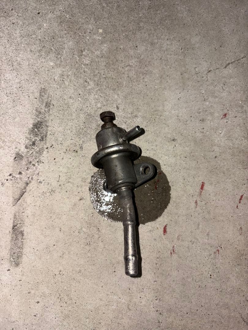 調整式フューエルプレッシャー　マーチ　K11