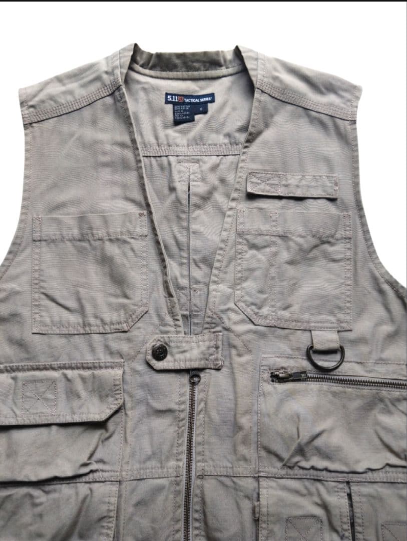 5.11 TACTICAL　ミリタリーベスト　アウトドア　S大きめ　多少黄ばみ