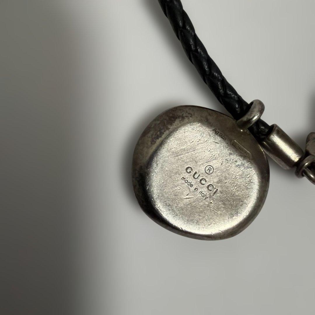 GUCCI クレスト レザー ネックレス