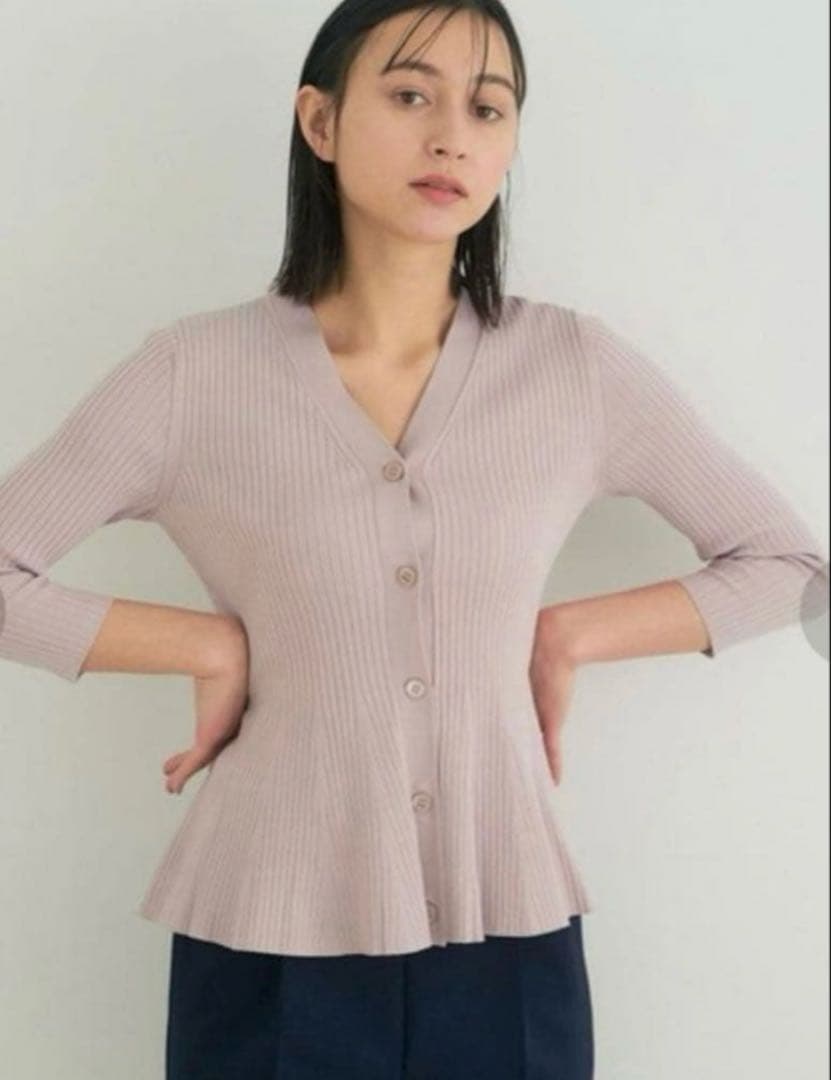大人可愛い♡ANAYI ワイドリブペプラムＶネックカーデガン