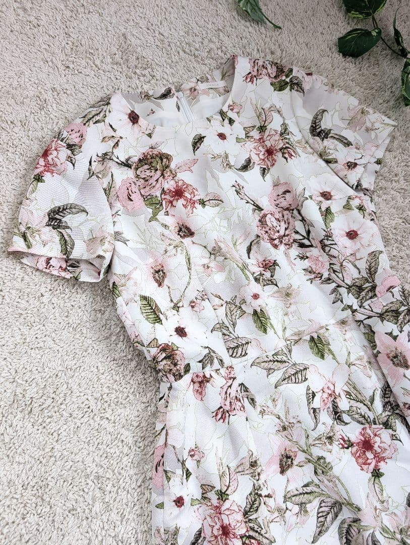 【新品】アマカ 花柄ワンピース 40 ボタニカル ミモレ丈