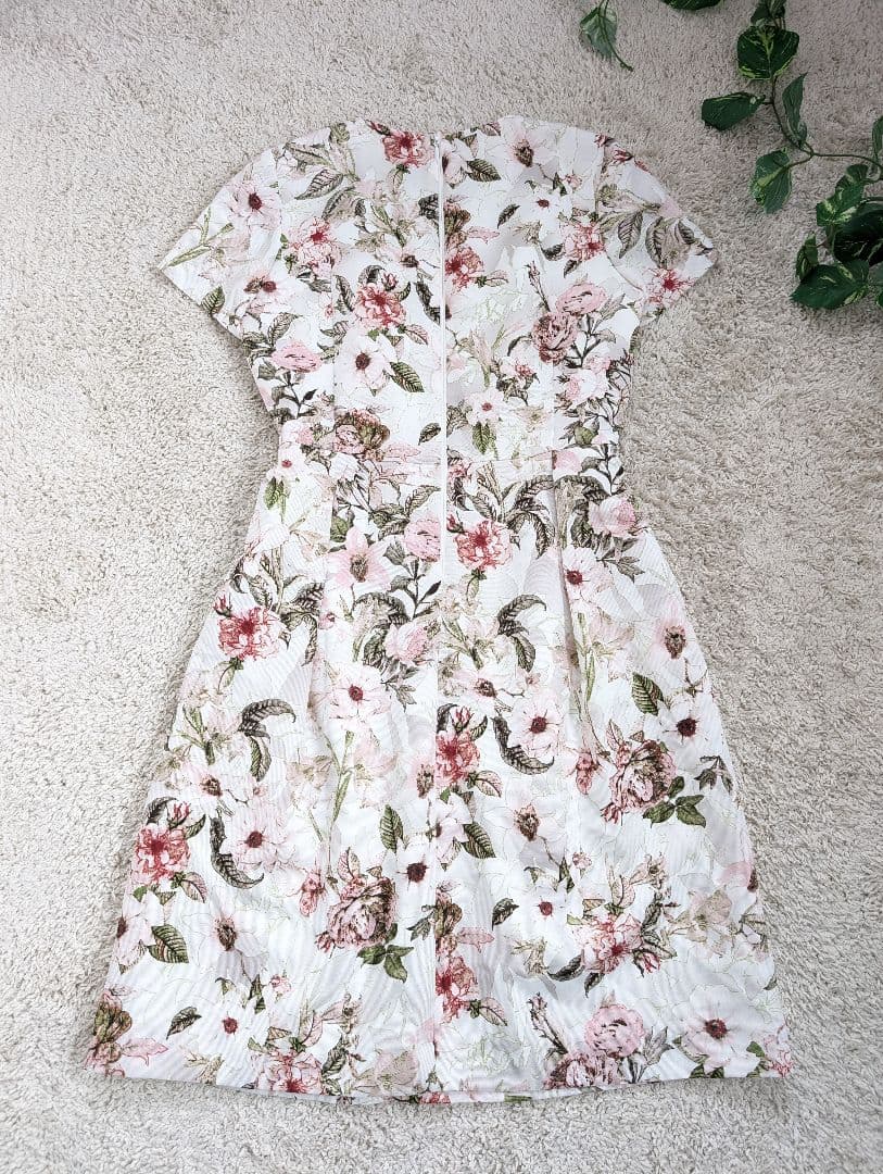【新品】アマカ 花柄ワンピース 40 ボタニカル ミモレ丈