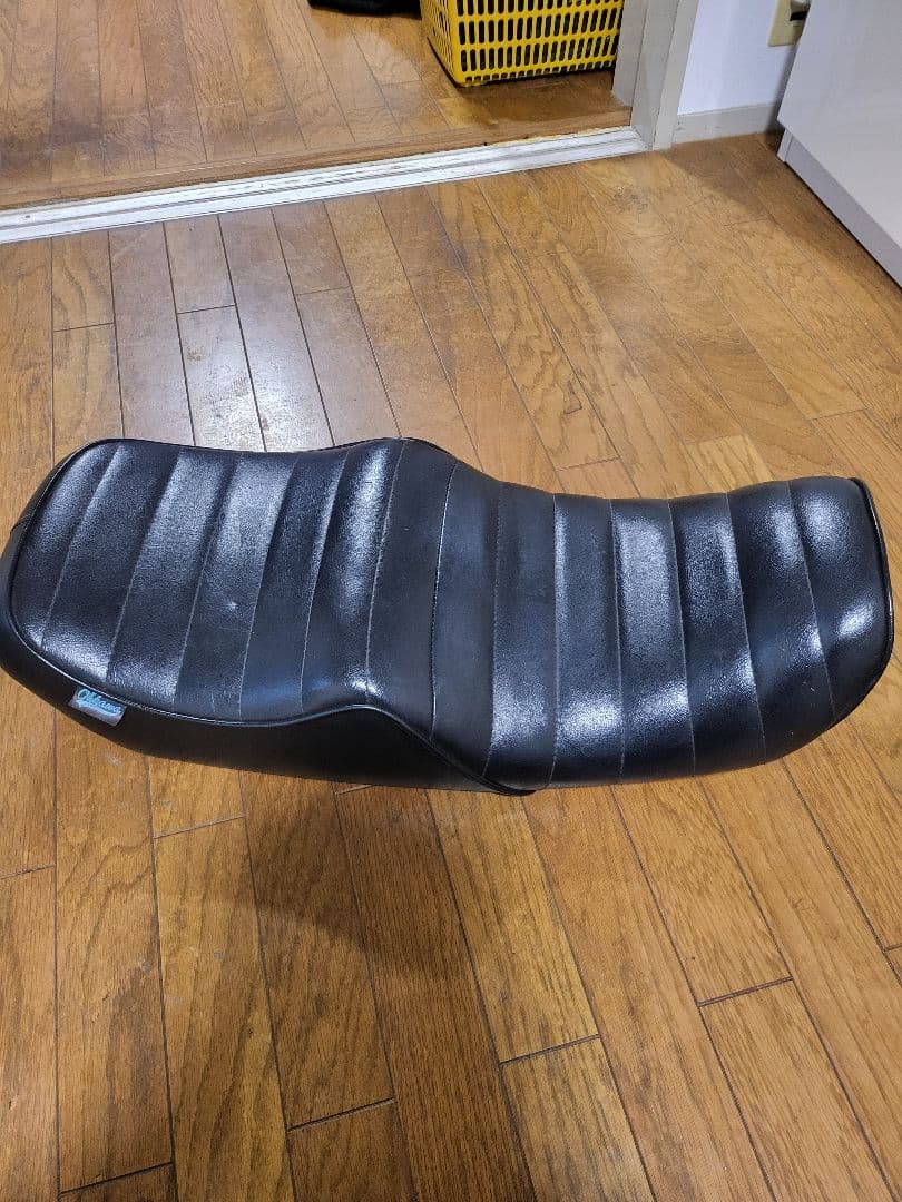 cbx400F用　タックロール