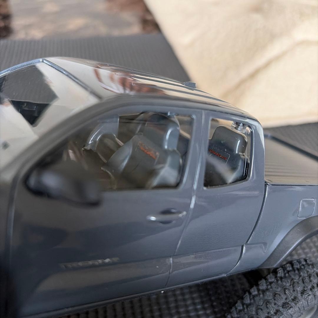 ホビーラジコン FMS FCX M TOYOTA TACOMA