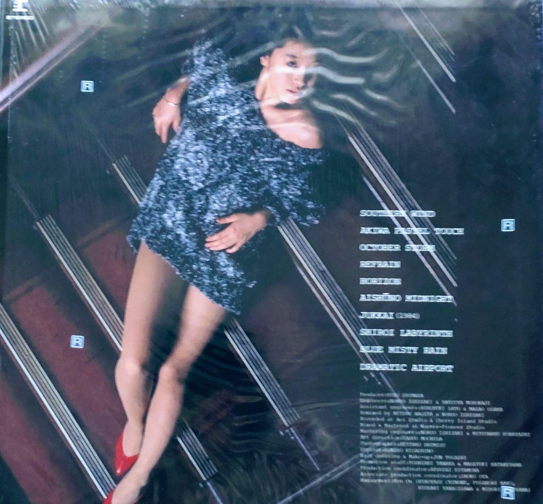 中森明菜 アルバムレコード4枚と非売品ポスターセット