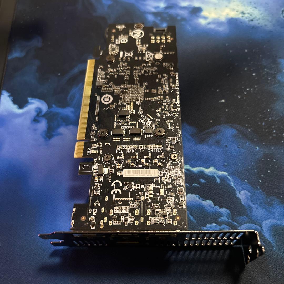 GIGABYTE グラフィックボード 3ファン