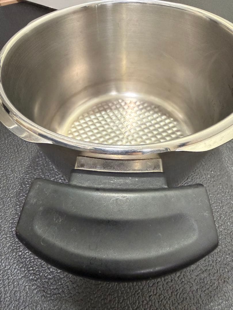 Fissler フィスラー 圧力鍋 プレミアム 2.5L 蒸し器付き