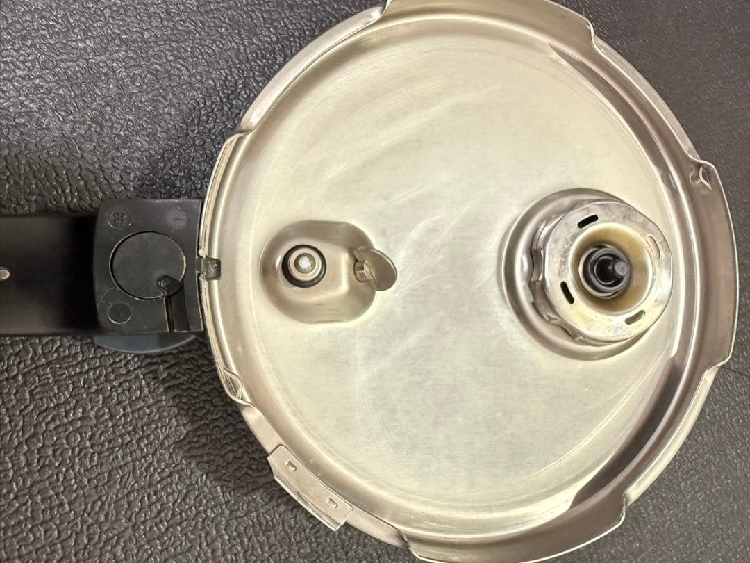 Fissler フィスラー 圧力鍋 プレミアム 2.5L 蒸し器付き