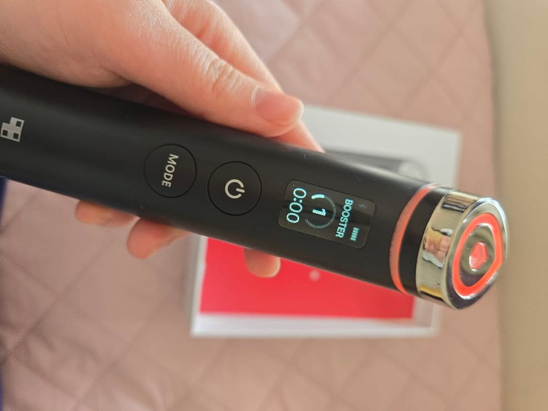 メディキューブ美顔器　AGE-R BOOSTER PRO
