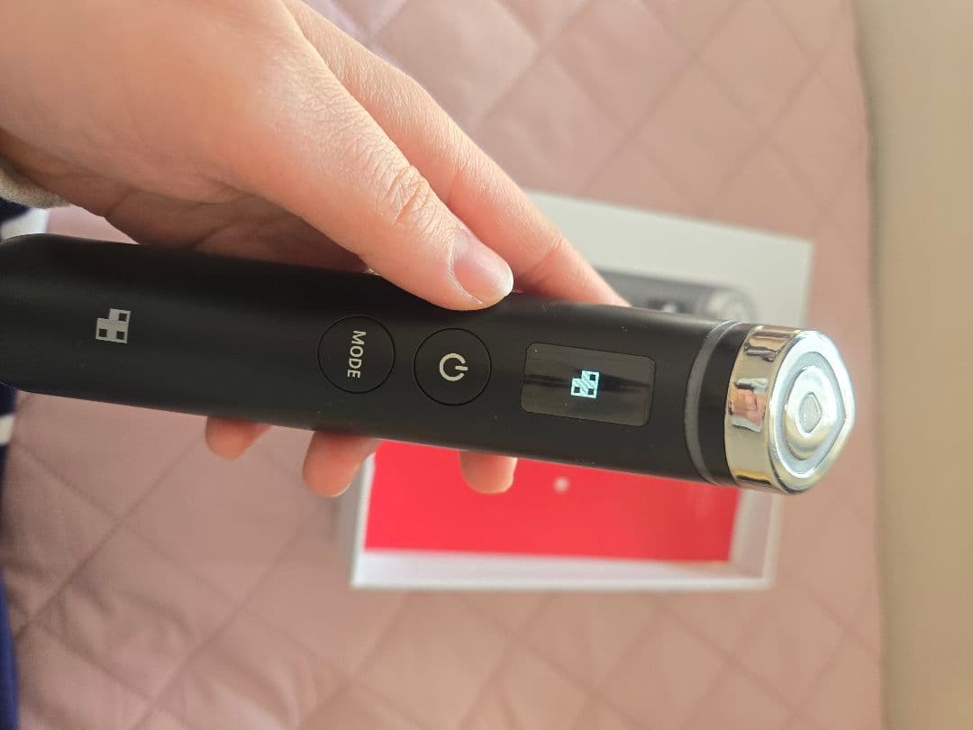 メディキューブ美顔器　AGE-R BOOSTER PRO