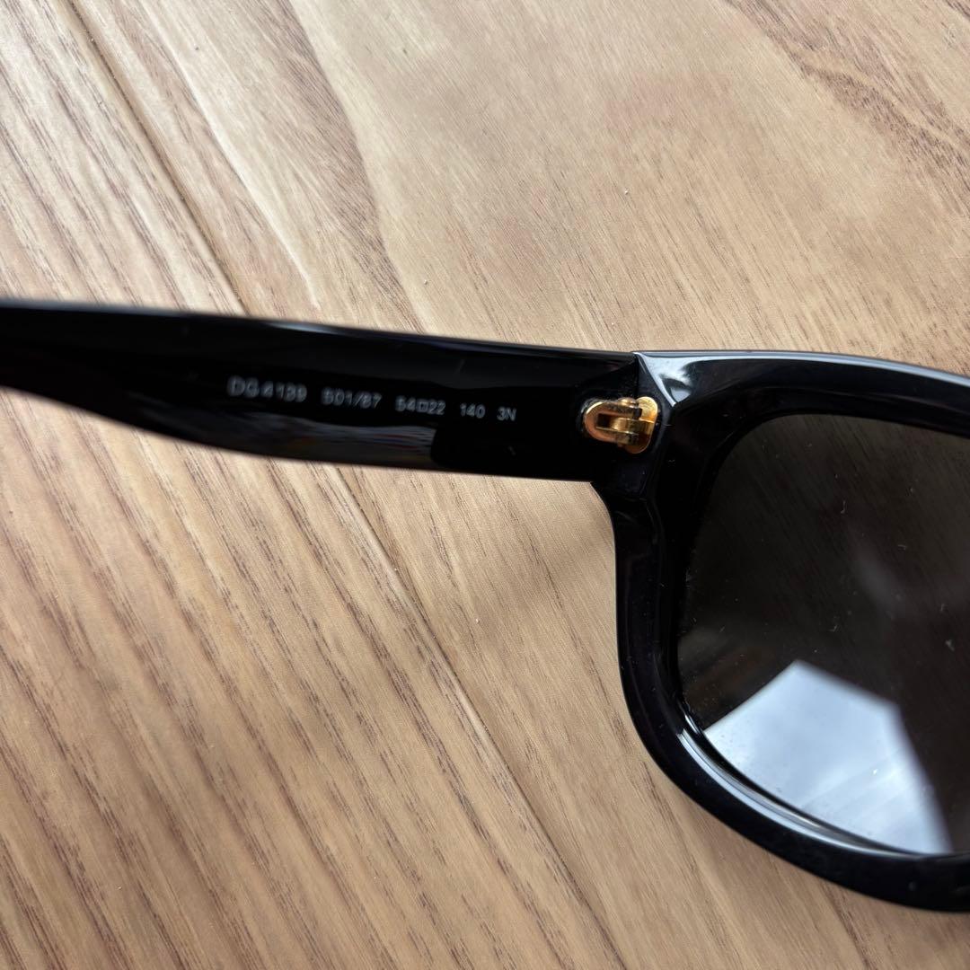 DOLCE & GABBANA ブラックサングラス美品