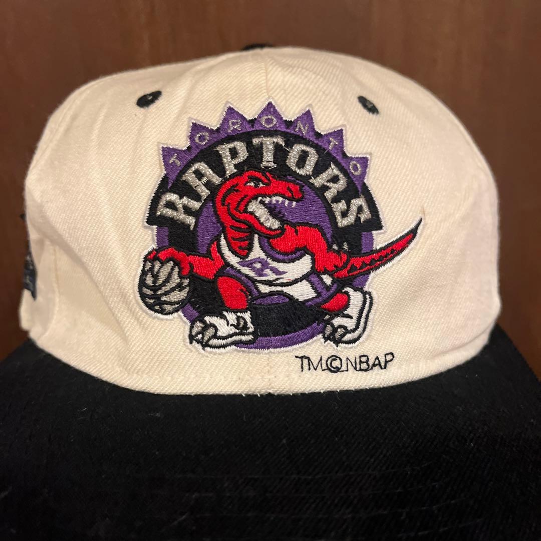 90s’ Vintage cap RAPTORS NBA ツバ裏グリーン　古着