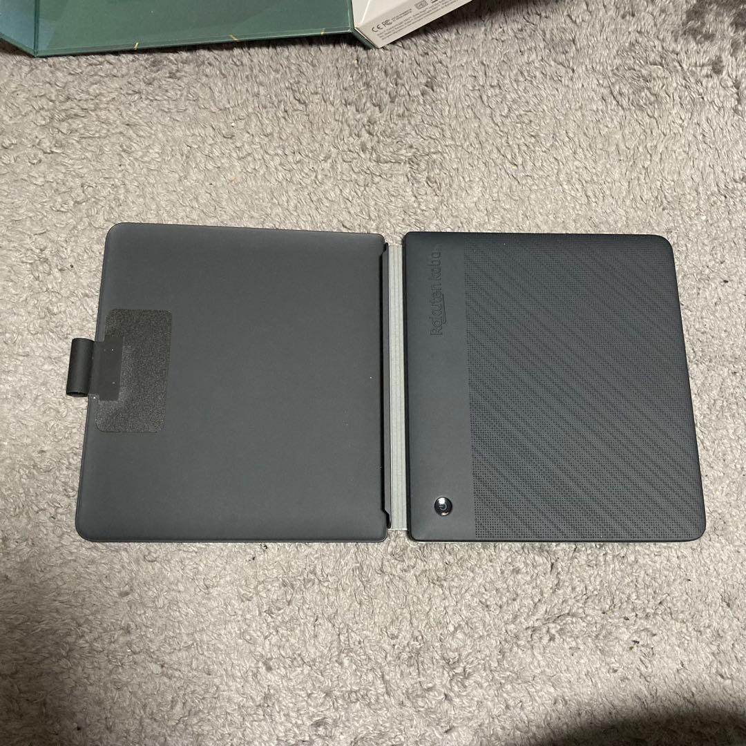 電子書籍リーダー Kobo Sage 8インチ32G 防水　専用ペン&ケース付き