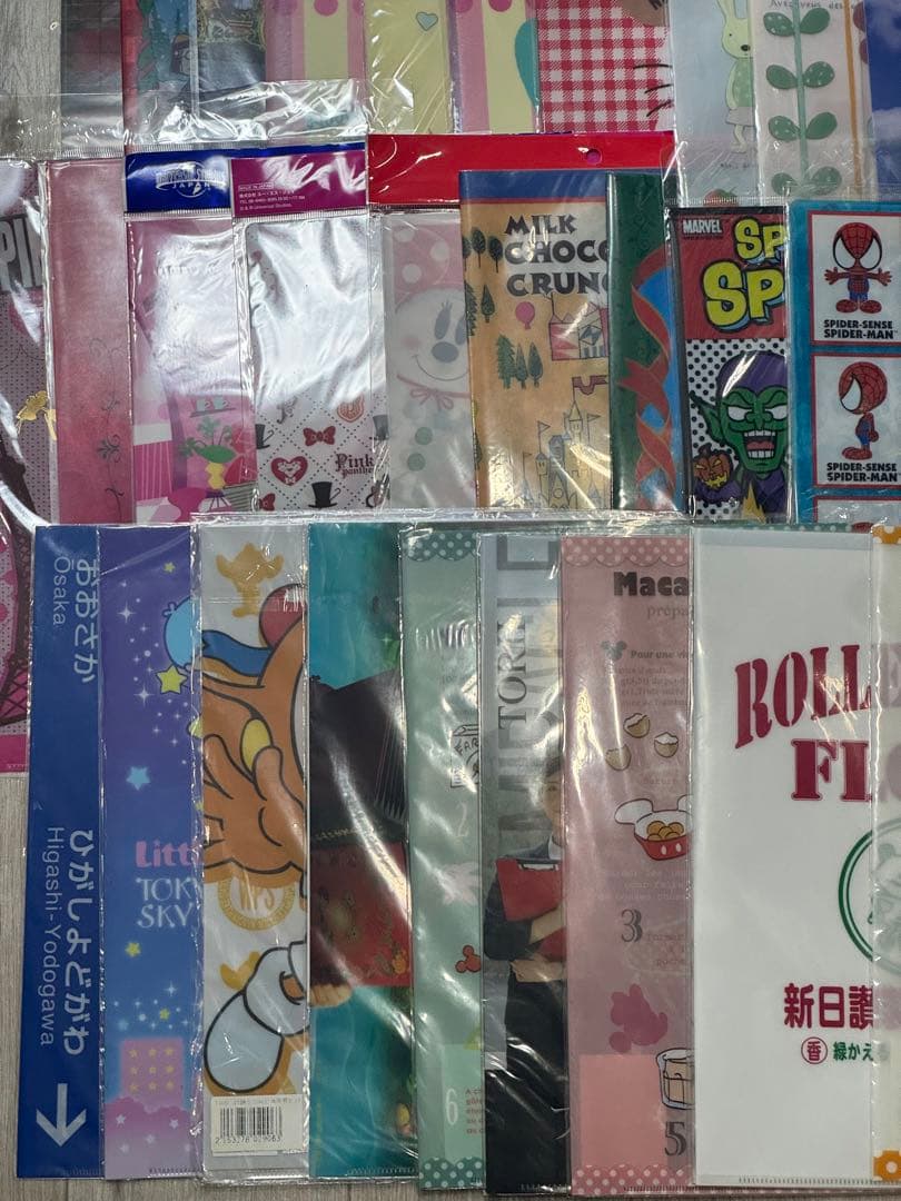 【新品未開封】可愛いキャラクター クリアファイルをまとめて28枚セット