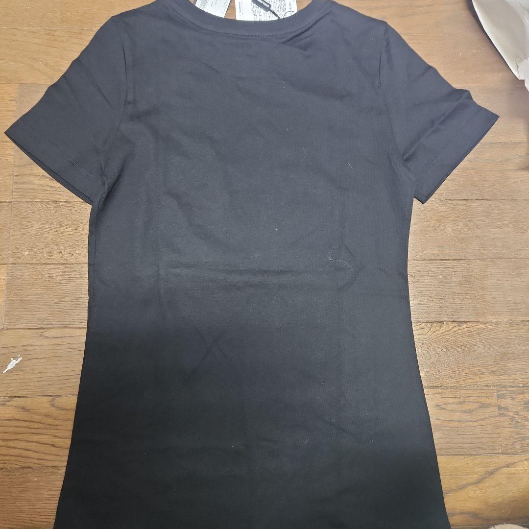 m*2様 期間限定売り切りセール花柄プリント ブラック 半袖Tシャツ M