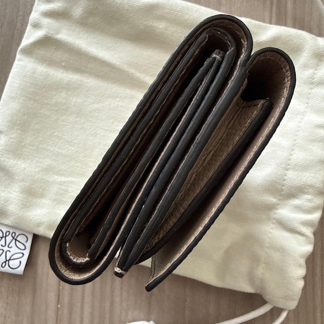 ベージュ レザー 三つ折り財布