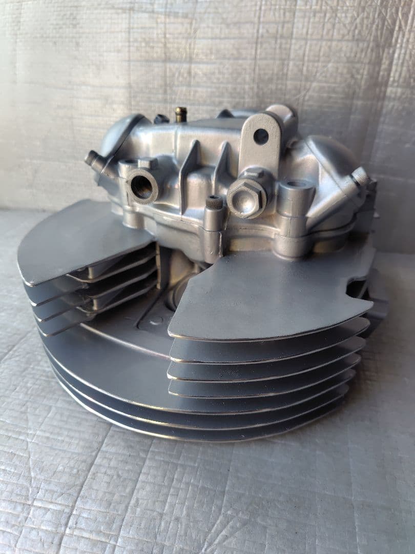 ★SR400★ビッグフィンシリンダーヘッド★ラウンドタイプ★ワンオフ製作★