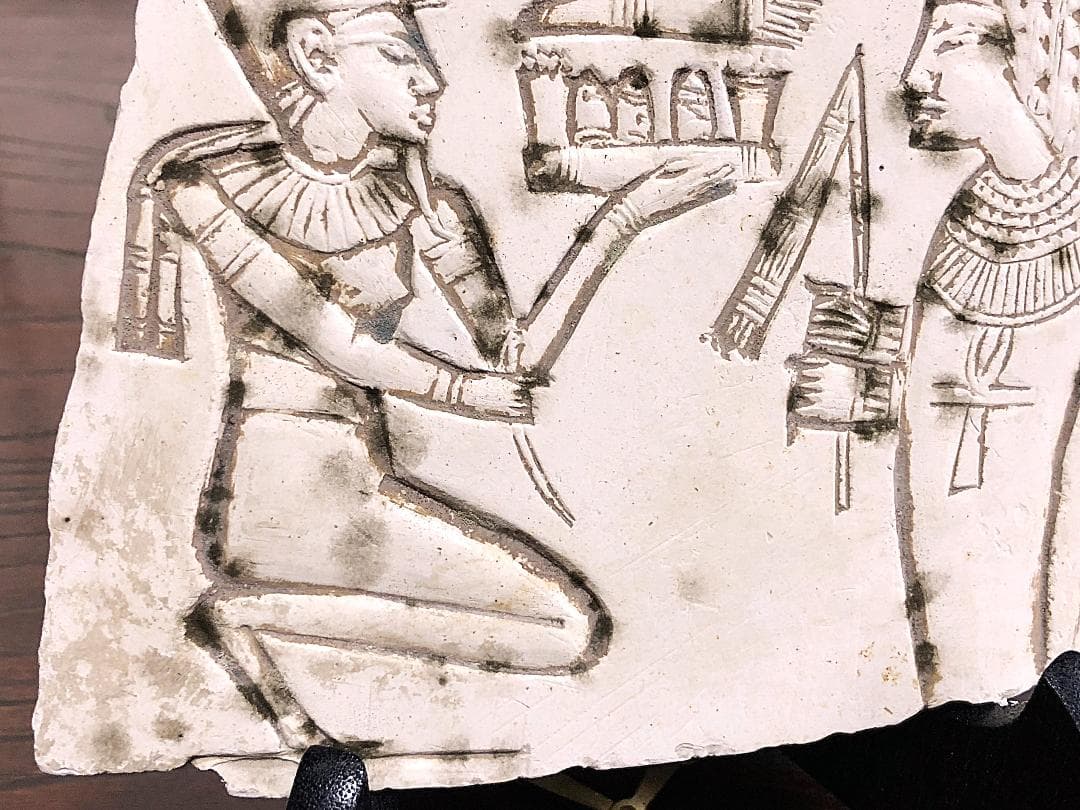 【 エジプト壁画彫刻 】　石灰岩断片　コレクター放出　　I0831J