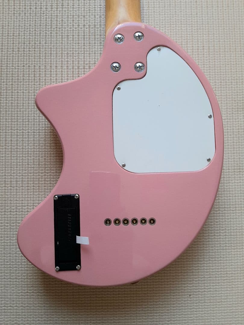 フェルナンデスZO-3 ピンク エレキギター スピーカー内蔵