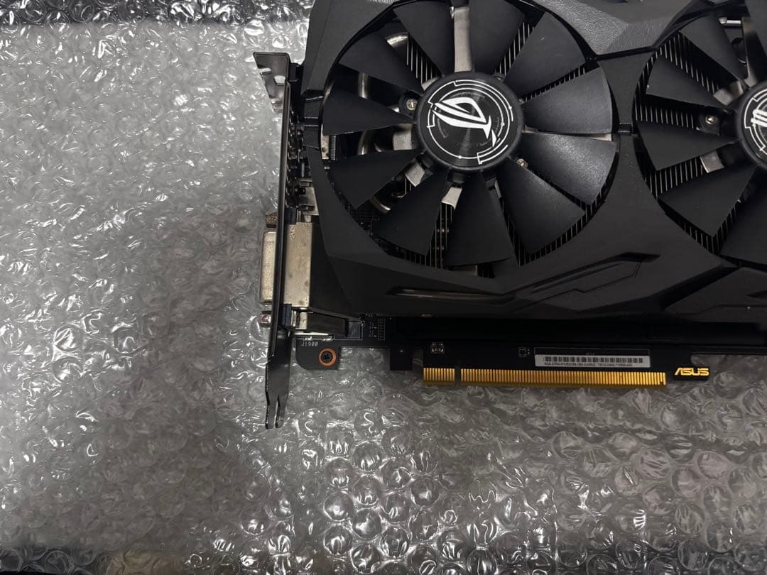 グラフィックボード・グラボ・ビデオカード ASUS ROG STRIX RADEON RX Vega56