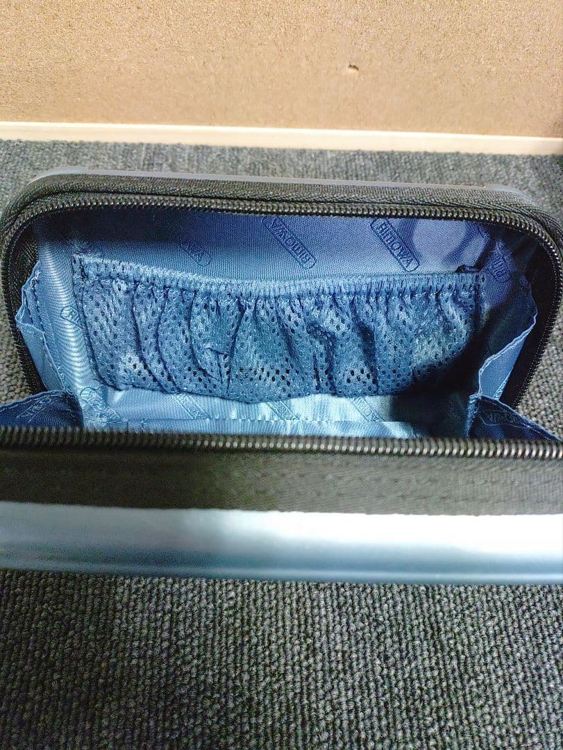 108☆ ANA×RIMOWA アメニティ トラベルポーチ スカイブルー