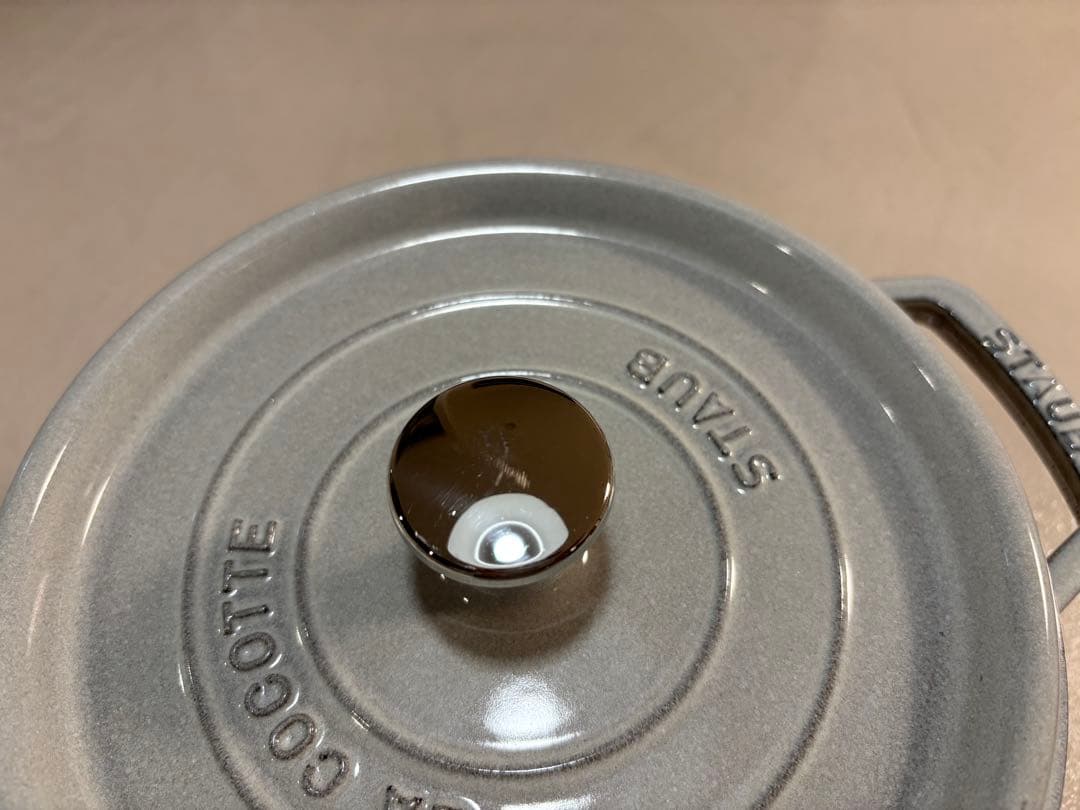 ストウブ 鍋 Staub ピコ・ココット ラウンド 22cm 両手鍋 IH対応