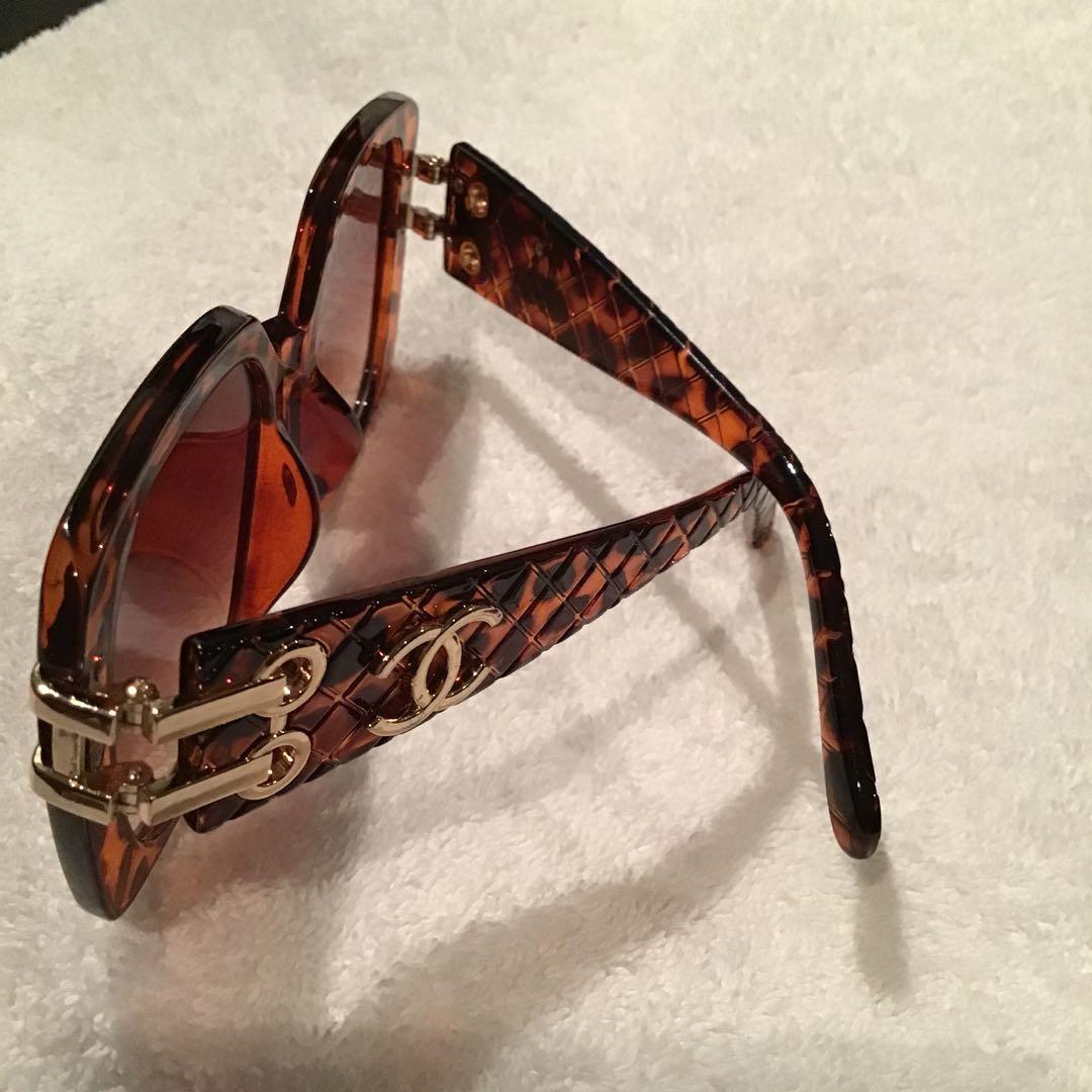 CHANELトータスシェルデザイン サングラス