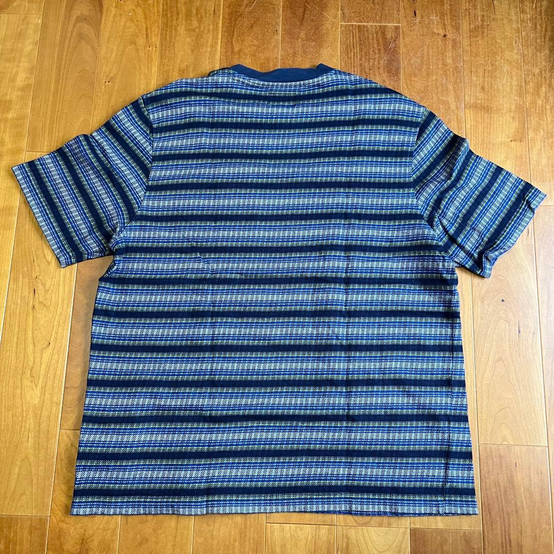 stussy ストゥーシー　半袖