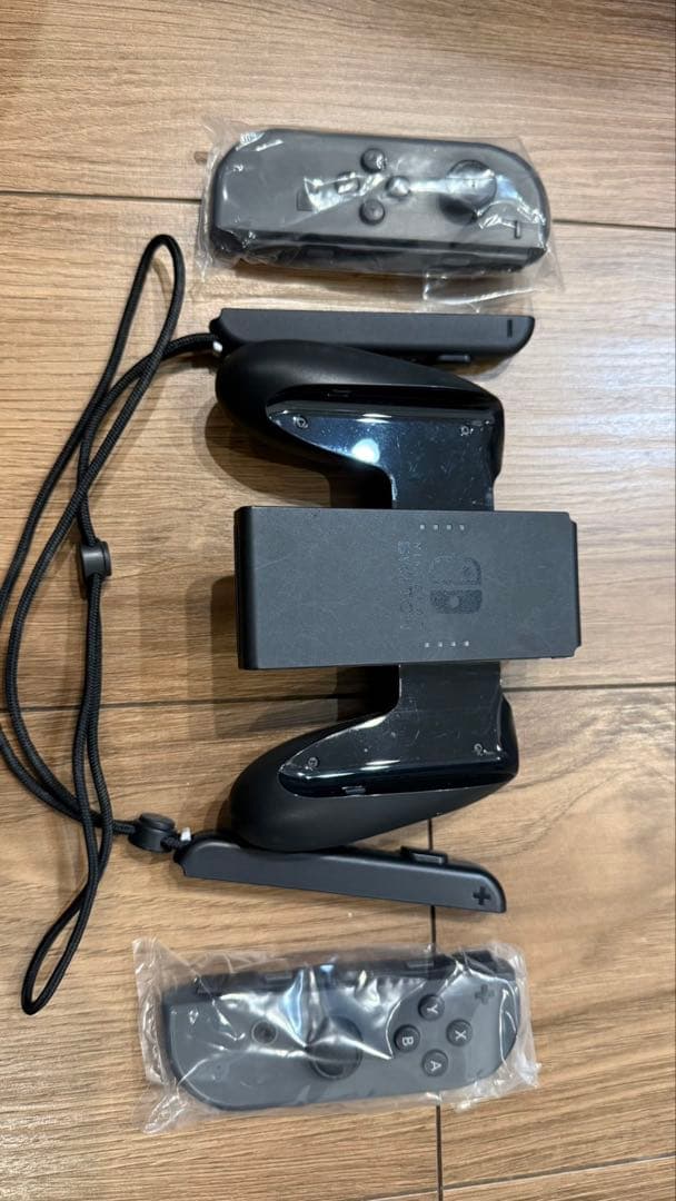 【美品】Nintendo Switch 本体 グレー【送料無料】