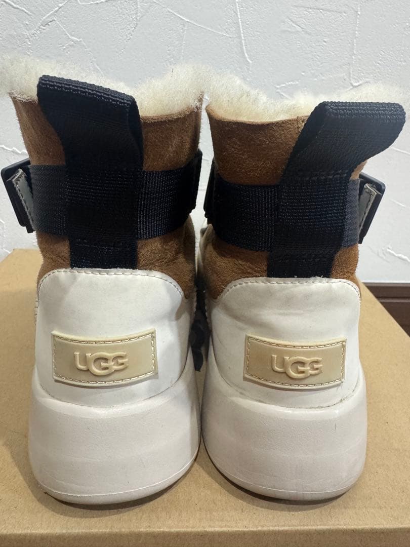 【完売品】UGG 厚底 ボアブーツ24cm 正規品