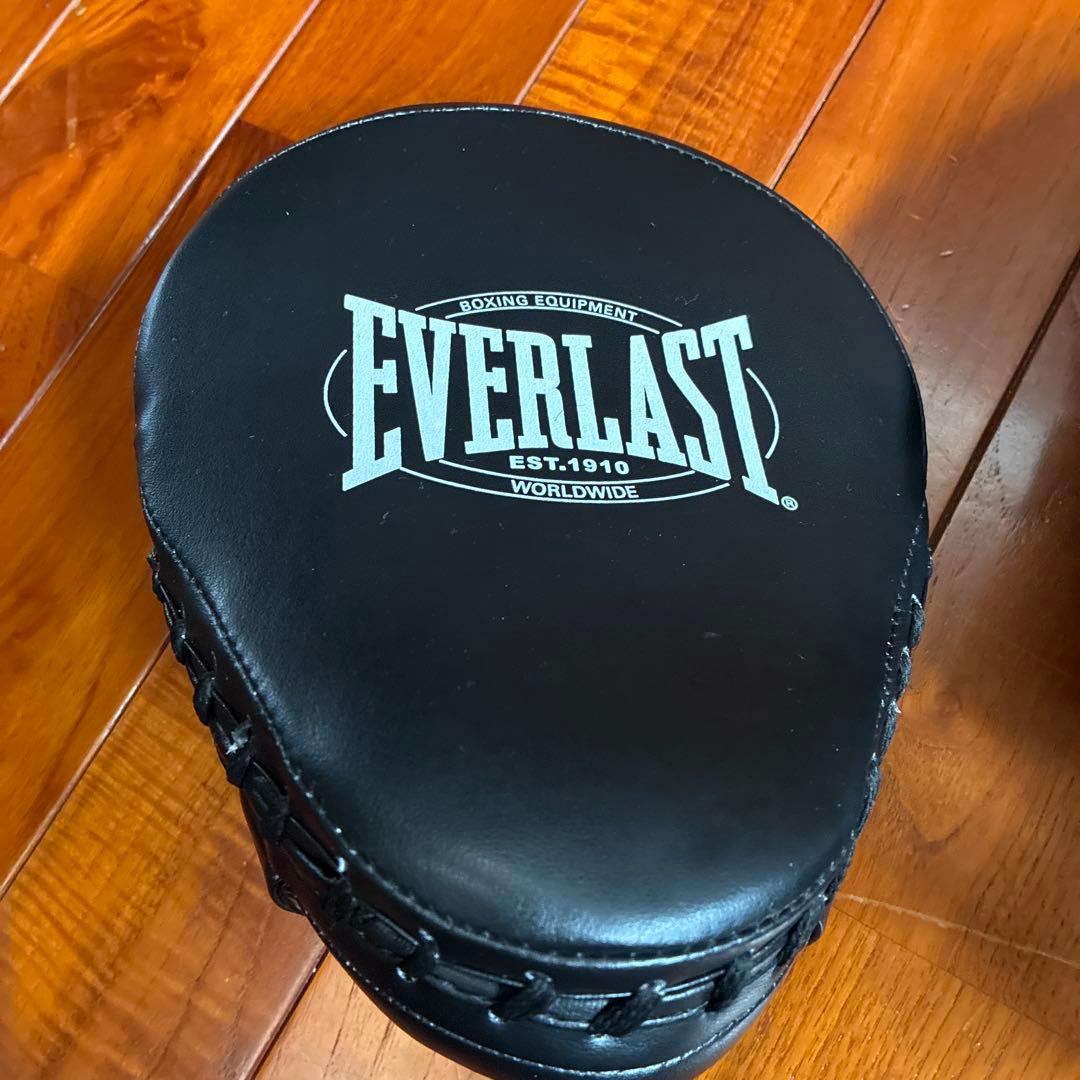 EVERLAST ブラック ヘッドギア　パンチングミット　再値下げ